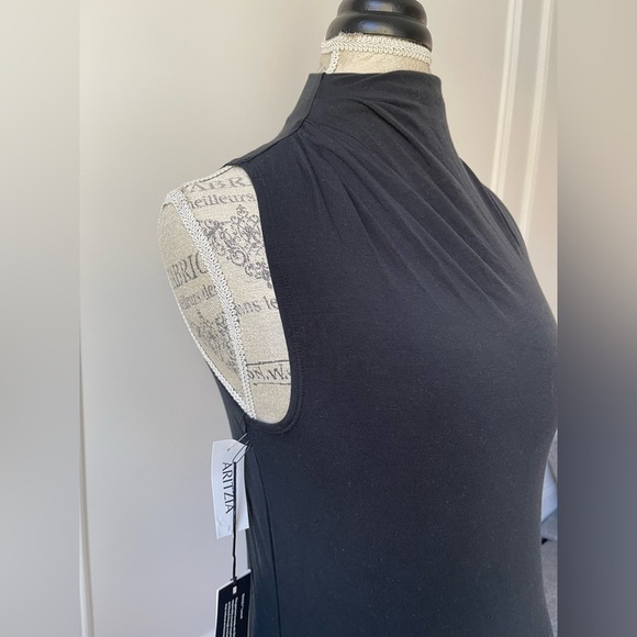 Aritzia Babaton Black boardroom Top - Picture 2 of 7